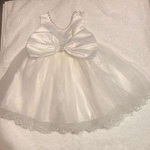 NWOT White Sleeveless Dress